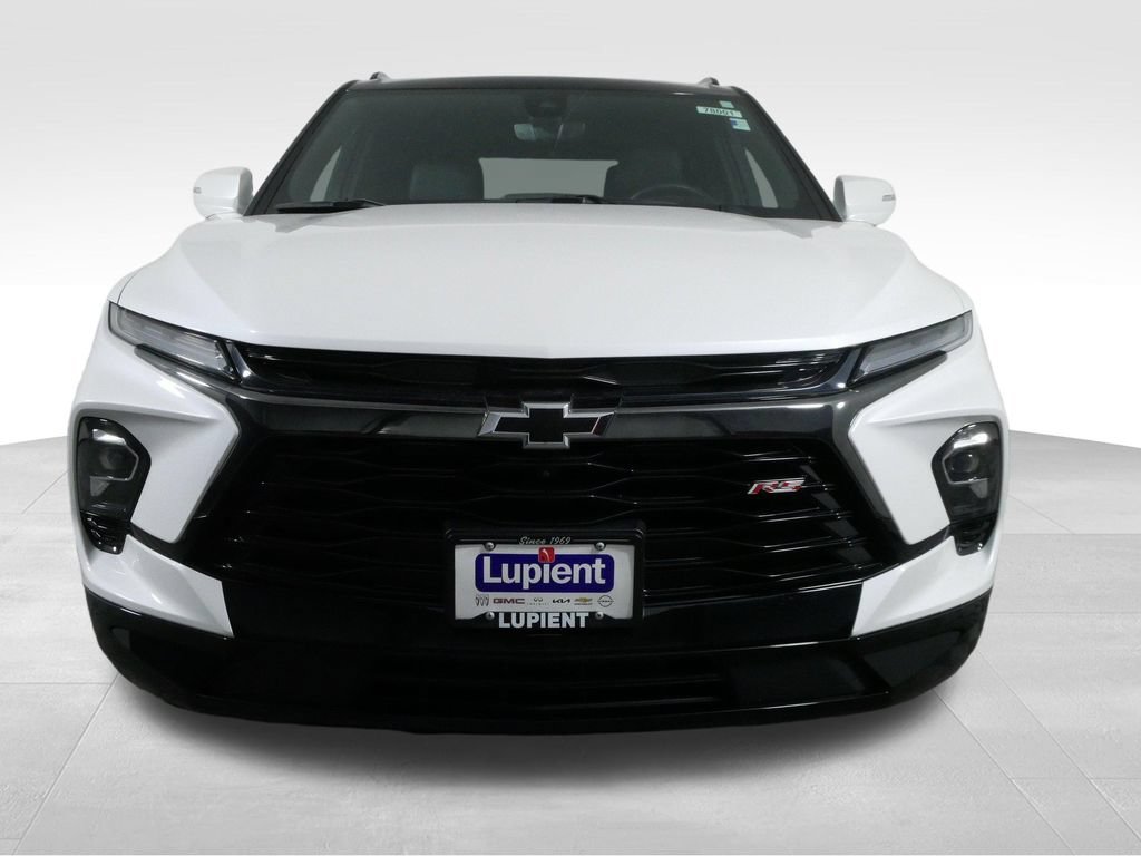 Used 2024 Chevrolet Blazer RS w/ Driver Confidence II Package AWD/4WD image 3