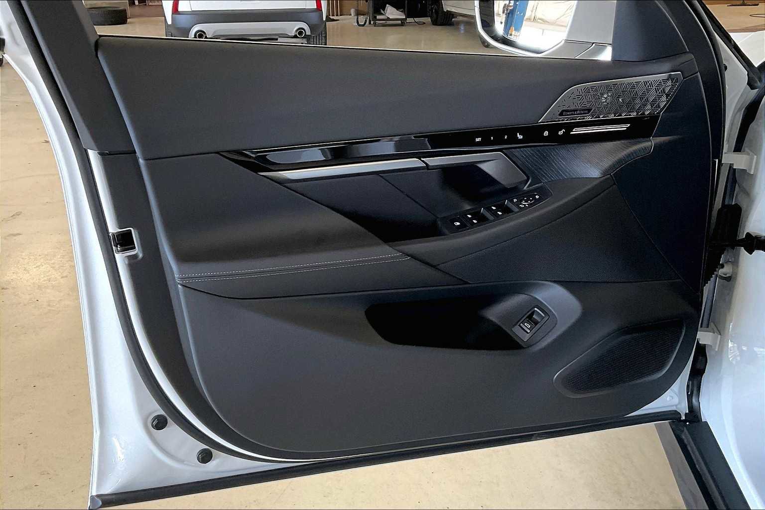 New 2025 BMW 530i 530i w/ Premium Package image 10