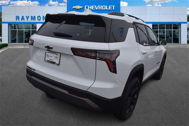 New 2026 Chevrolet Equinox LT w/ Convenience Package II image 3