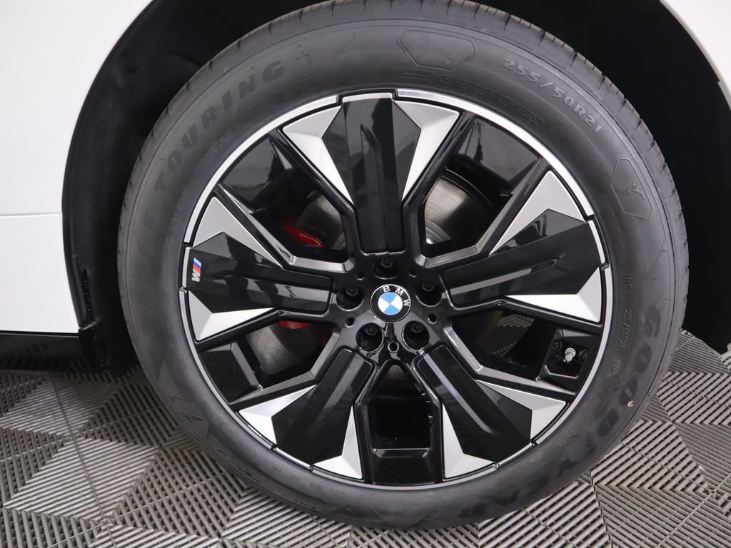 New 2026 BMW iX xDrive60 w/ M Sport Package image 31