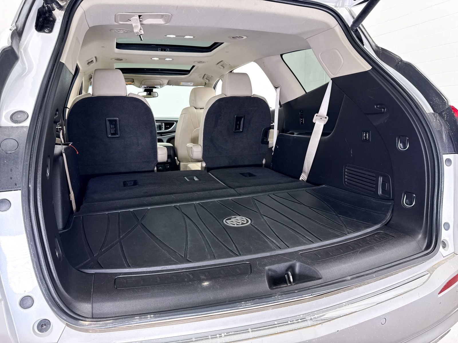 Used 2019 Buick Enclave Premium w/ Experience Buick Package image 30