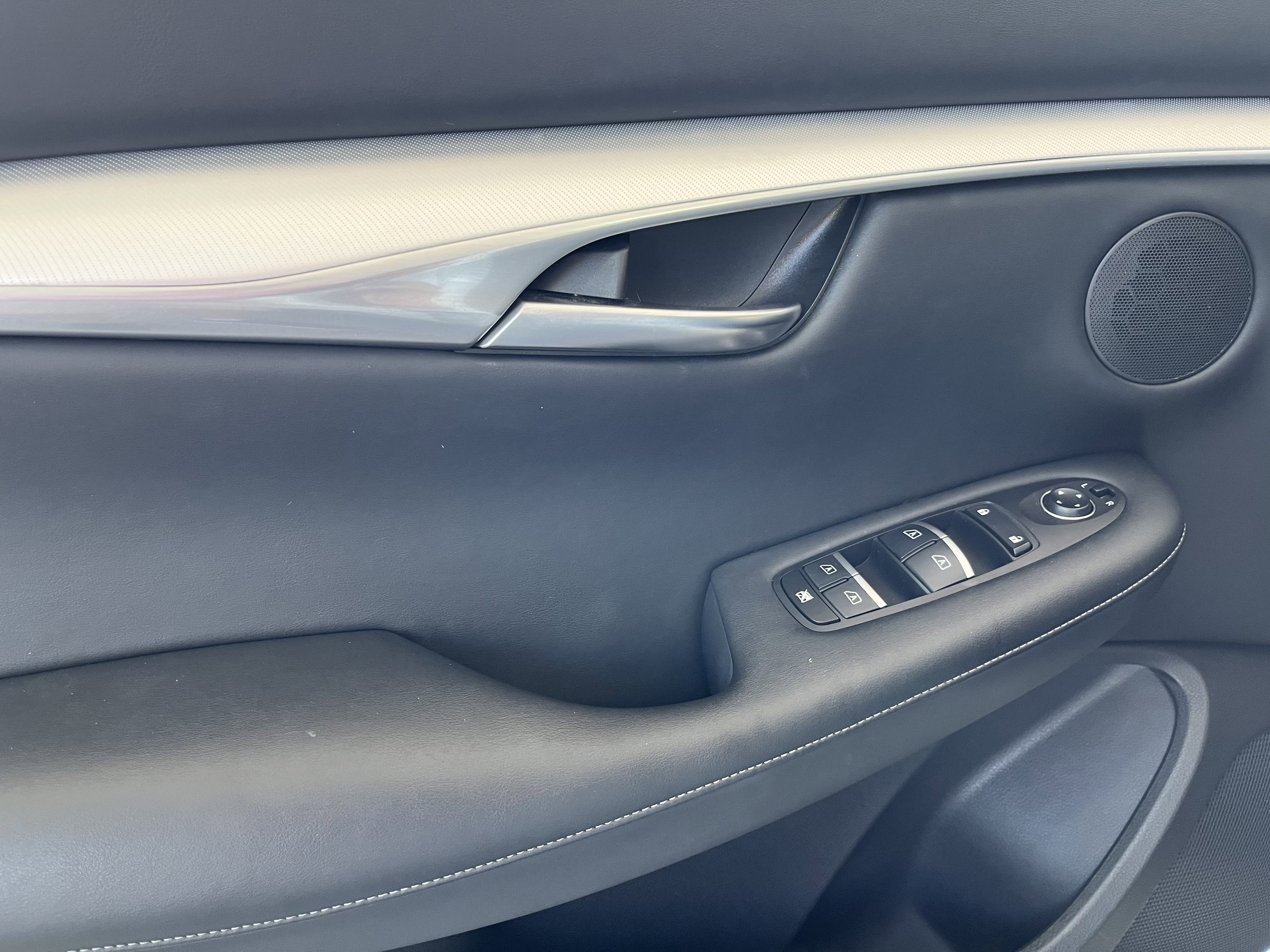 Certified 2020 INFINITI QX50 Essential w/ Edition 30 Package FWD image 11