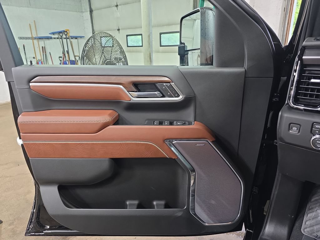 New 2026 GMC Sierra 3500 Denali Ultimate w/ LPO, Black Badging Package AWD/4WD image 28