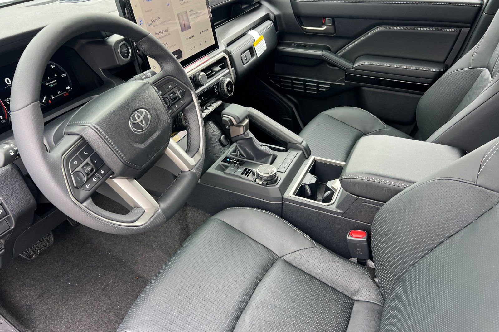 New 2026 Toyota 4Runner Limited AWD/4WD image 12