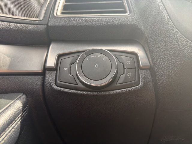 Certified 2018 Ford Explorer XLT AWD/4WD image 30