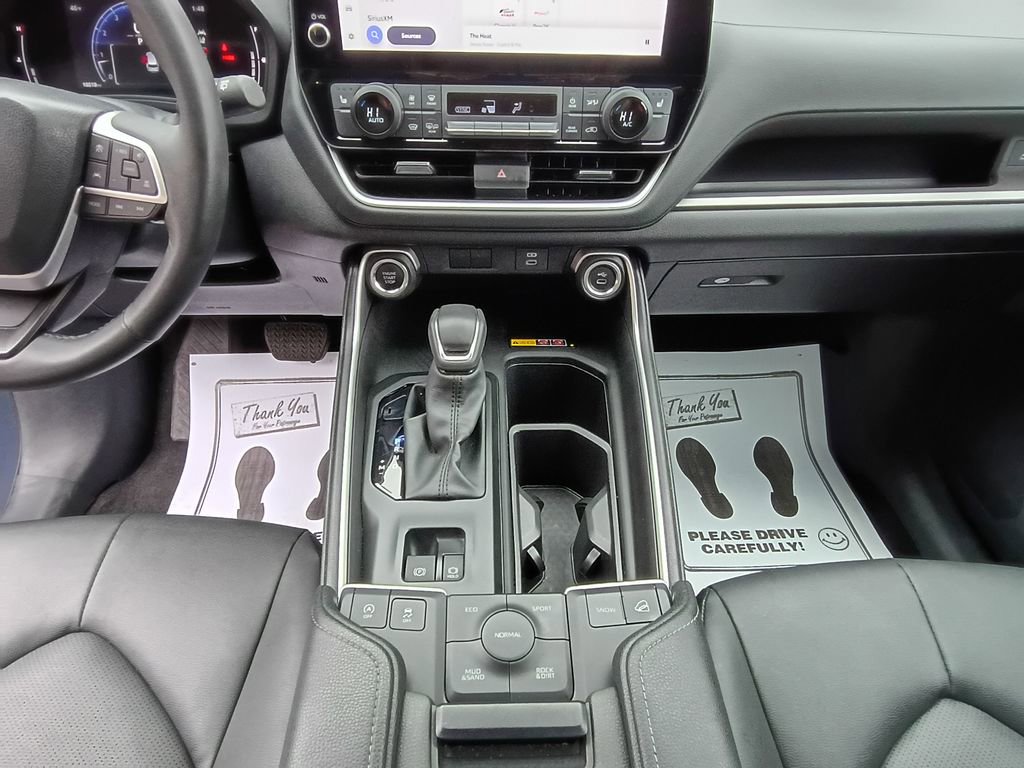 Used 2025 Toyota Grand Highlander AWD image 54