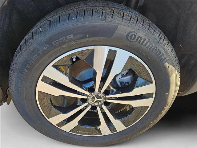 New 2025 Mercedes-Benz GLB 250 image 9