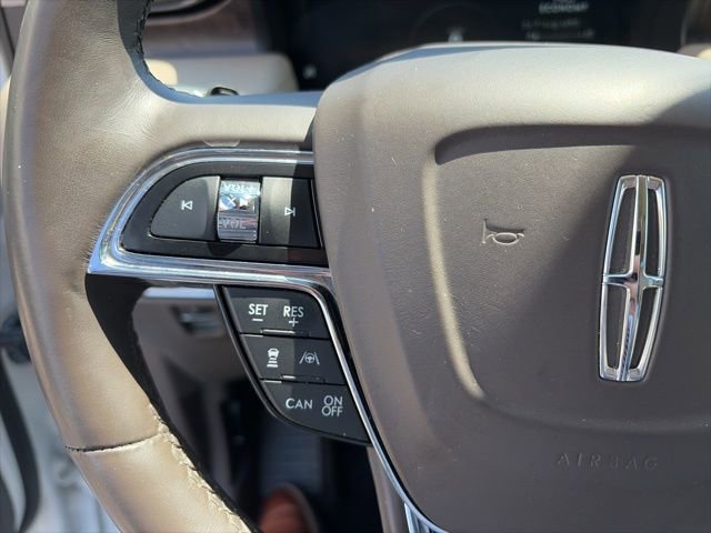 Used 2022 Lincoln Nautilus Reserve w/ Equipment Group 202A image 14