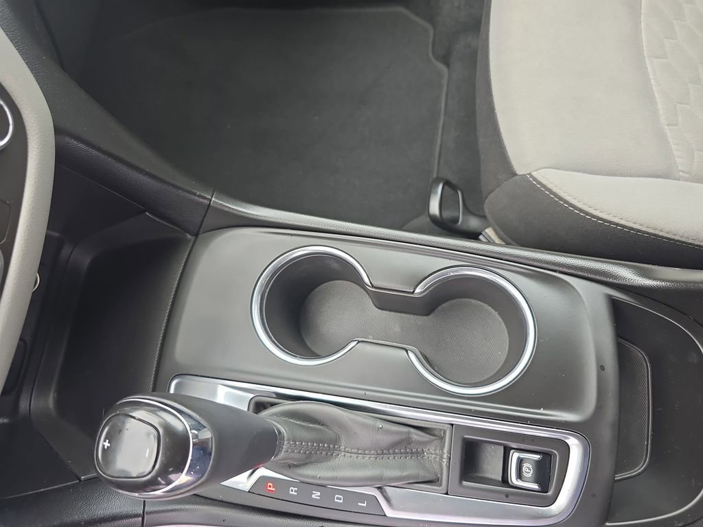 Used 2018 Chevrolet Equinox LT FWD image 21