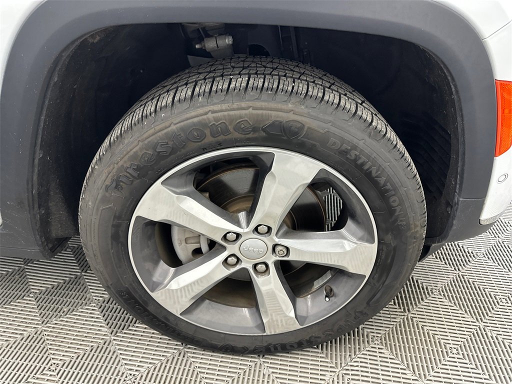 Used 2021 Jeep Grand Cherokee L Limited w/ Luxury Tech Group II image 14