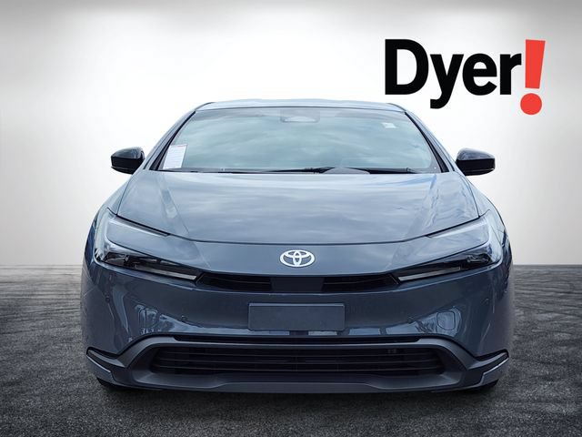 Used 2025 Toyota Prius LE FWD image 9
