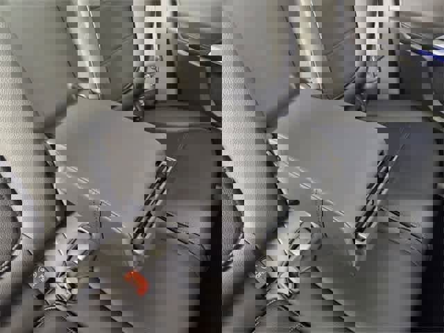 Certified 2025 Mercedes-Benz GLC 300 4MATIC image 93