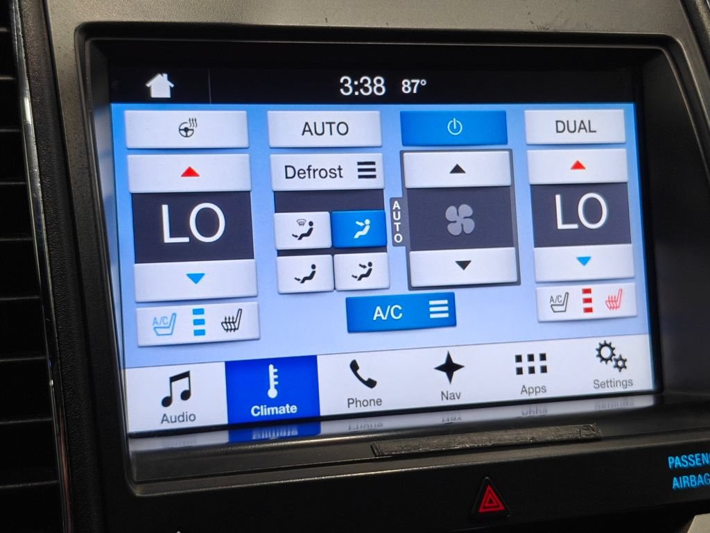 Used 2016 Ford Taurus Limited w/ Equipment Group 301A AWD/4WD image 41