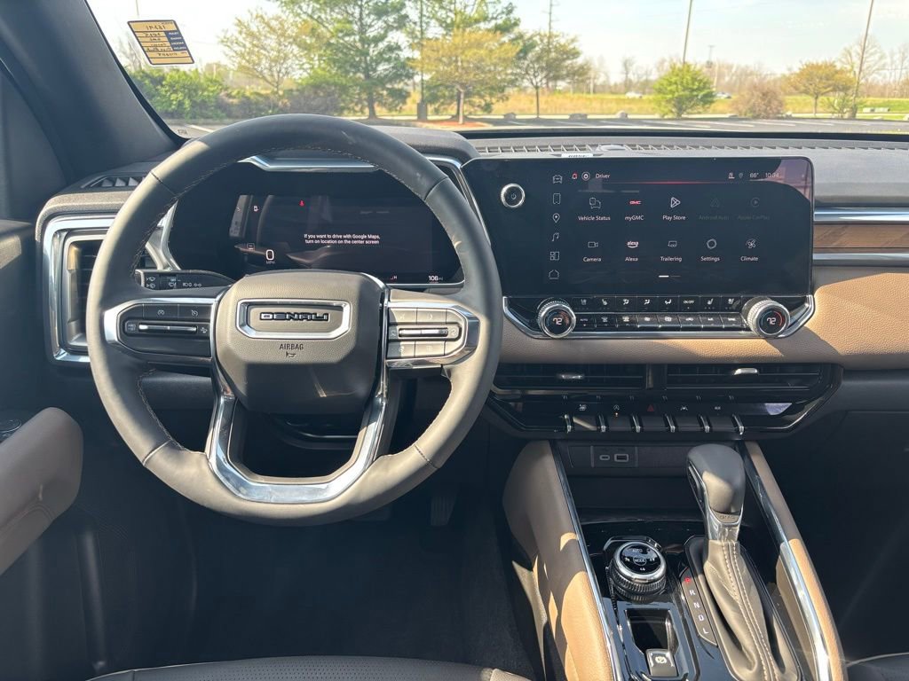 Used 2025 GMC Canyon Denali image 25