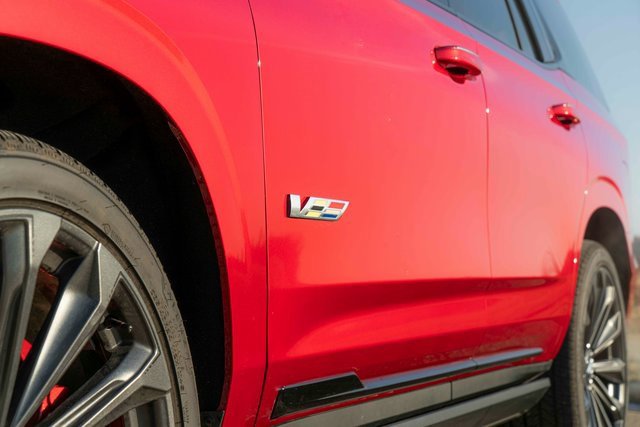 Used 2025 Cadillac Escalade V image 36