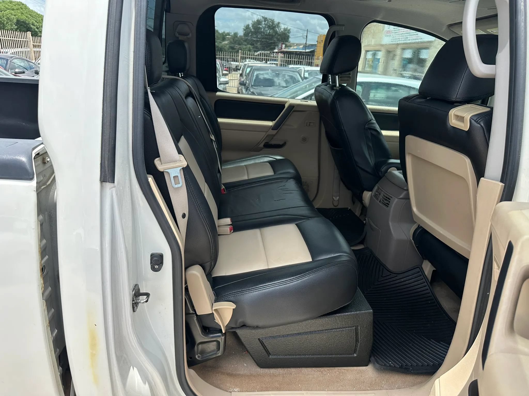 Used 2008 Nissan Titan SE RWD image 20