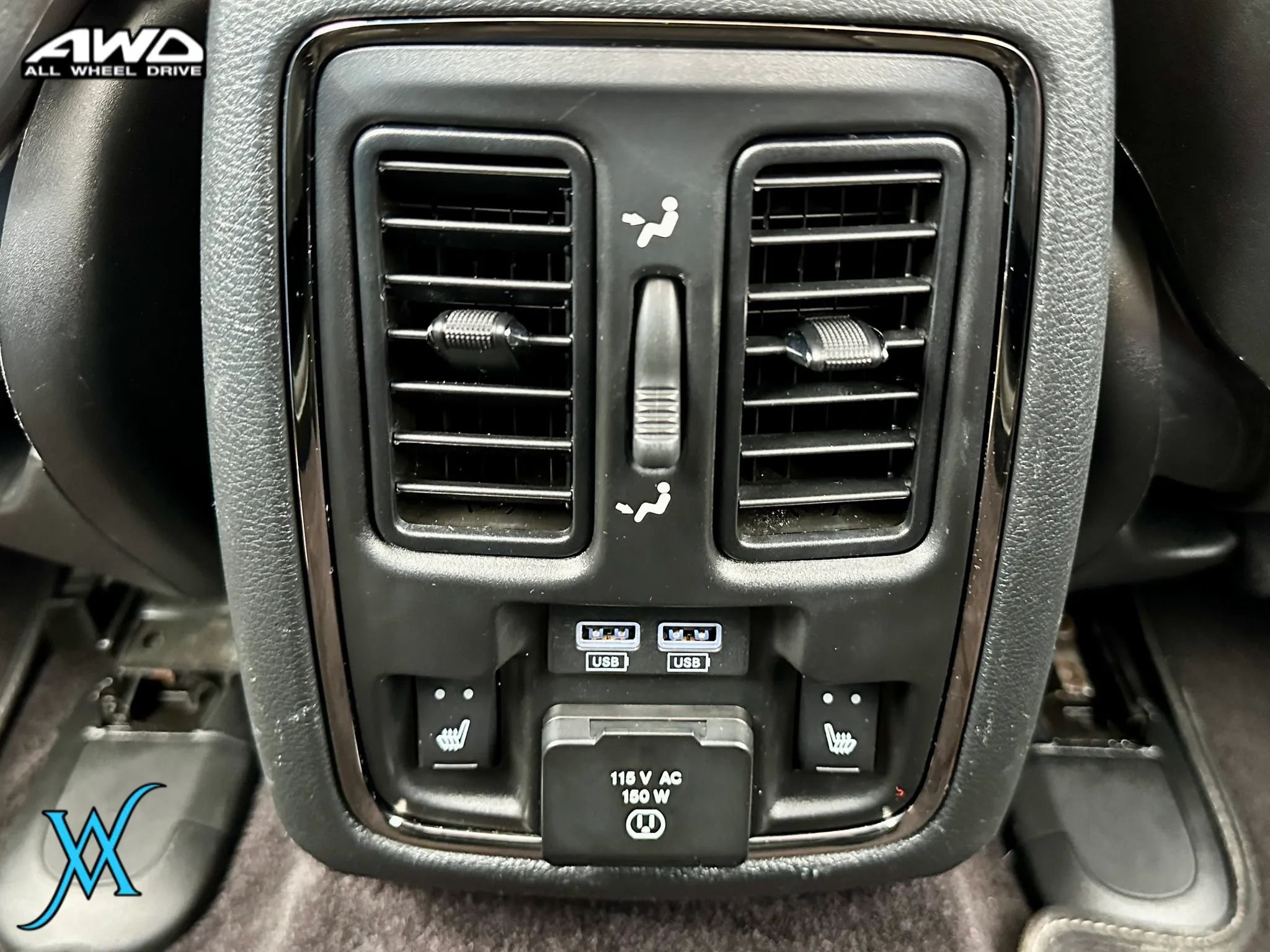 Used 2018 Dodge Durango SRT w/ SRT Interior Appearance Group AWD/4WD image 38