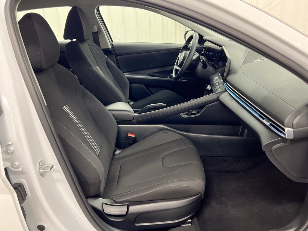 Used 2024 Hyundai Elantra SEL FWD image 22