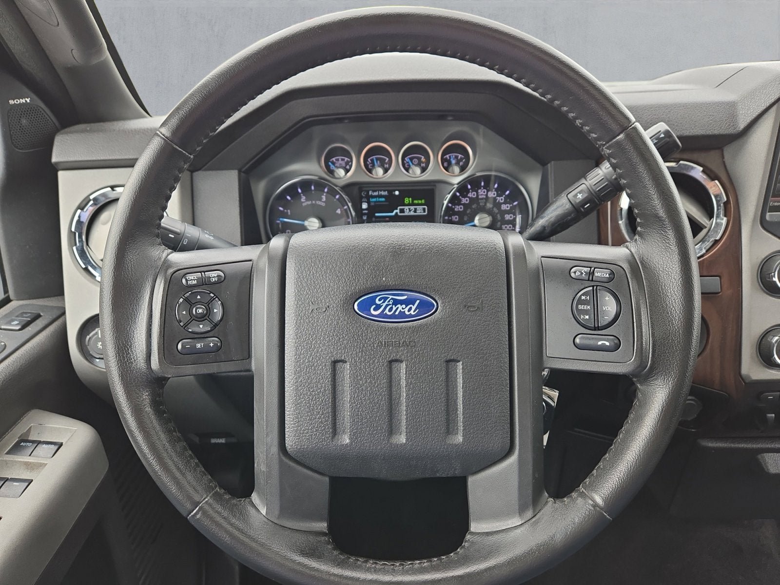 Used 2015 Ford F250 Lariat w/ Lariat Ultimate Package AWD/4WD image 13
