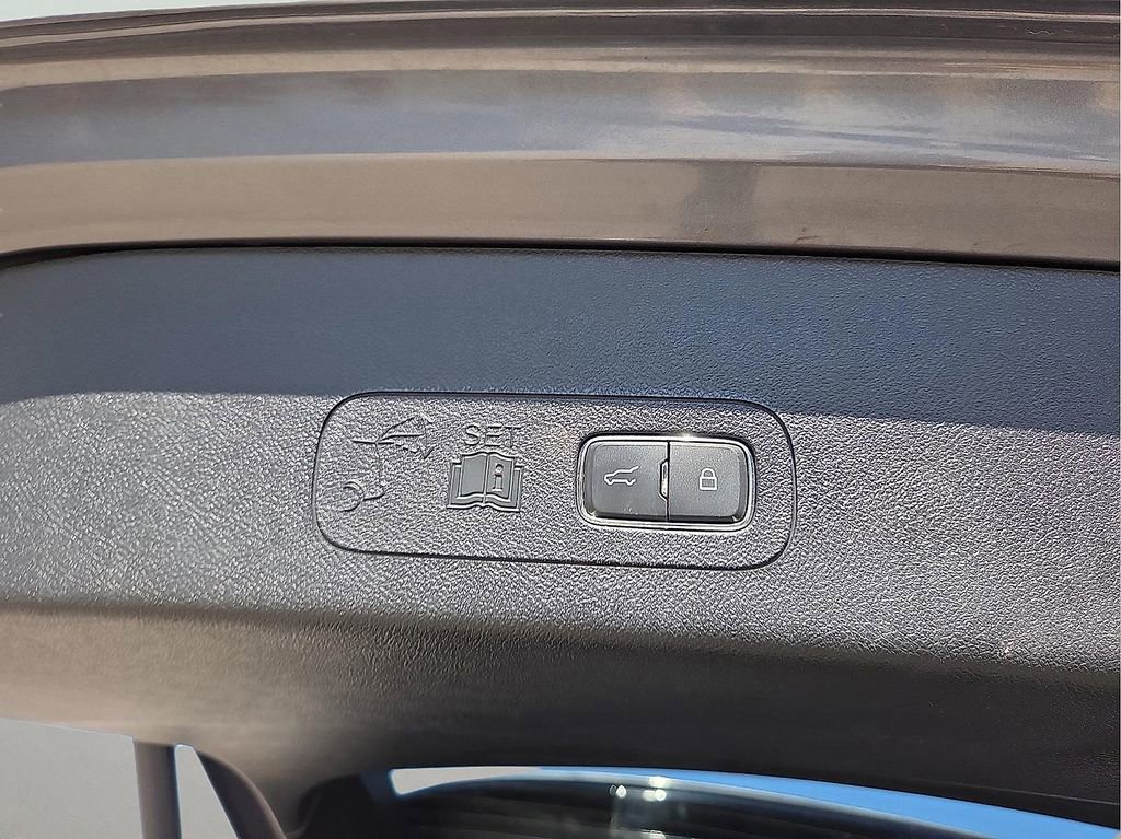 Used 2023 Lincoln Aviator Reserve w/ Elements Package Plus image 10