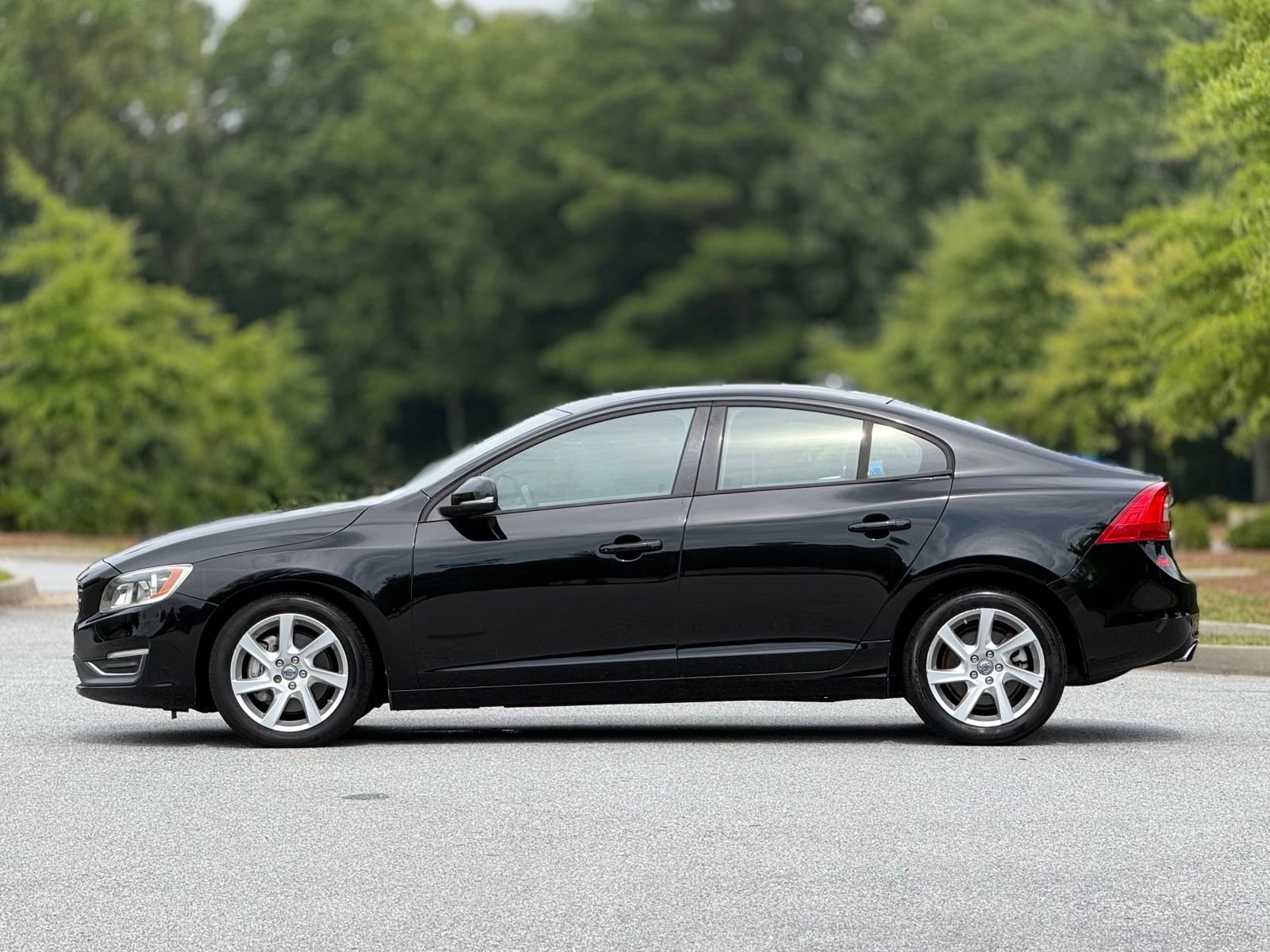 Used 2014 Volvo S60 T5 FWD image 9