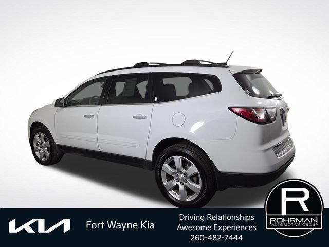 Used 2017 Chevrolet Traverse LT w/ Style and Technology Package FWD image 9