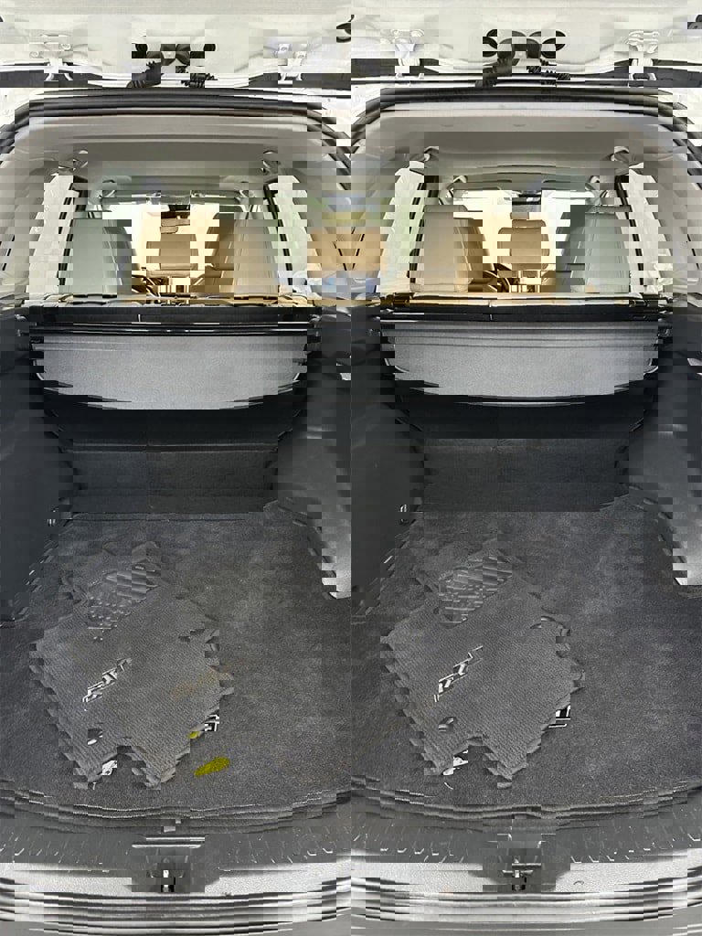 Used 2019 Toyota RAV4 Limited image 32