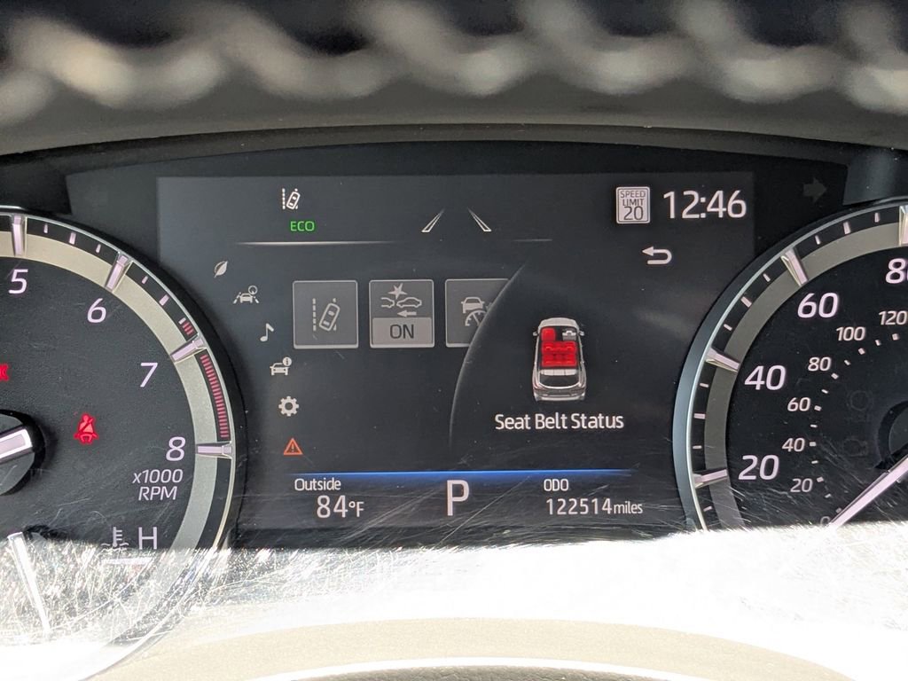 Used 2021 Toyota Highlander XLE FWD image 27