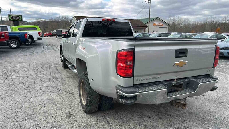 Used 2018 Chevrolet Silverado 3500 LTZ w/ Duramax Plus Package AWD/4WD image 7