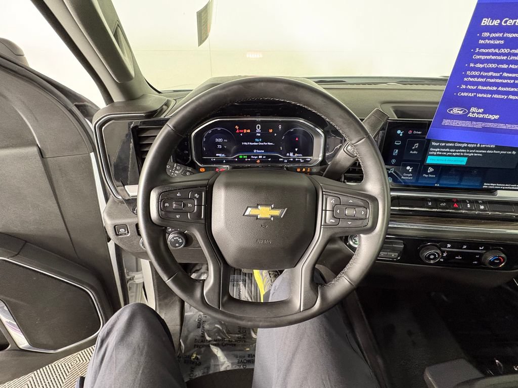 Used 2024 Chevrolet Silverado 3500 LT AWD/4WD image 14
