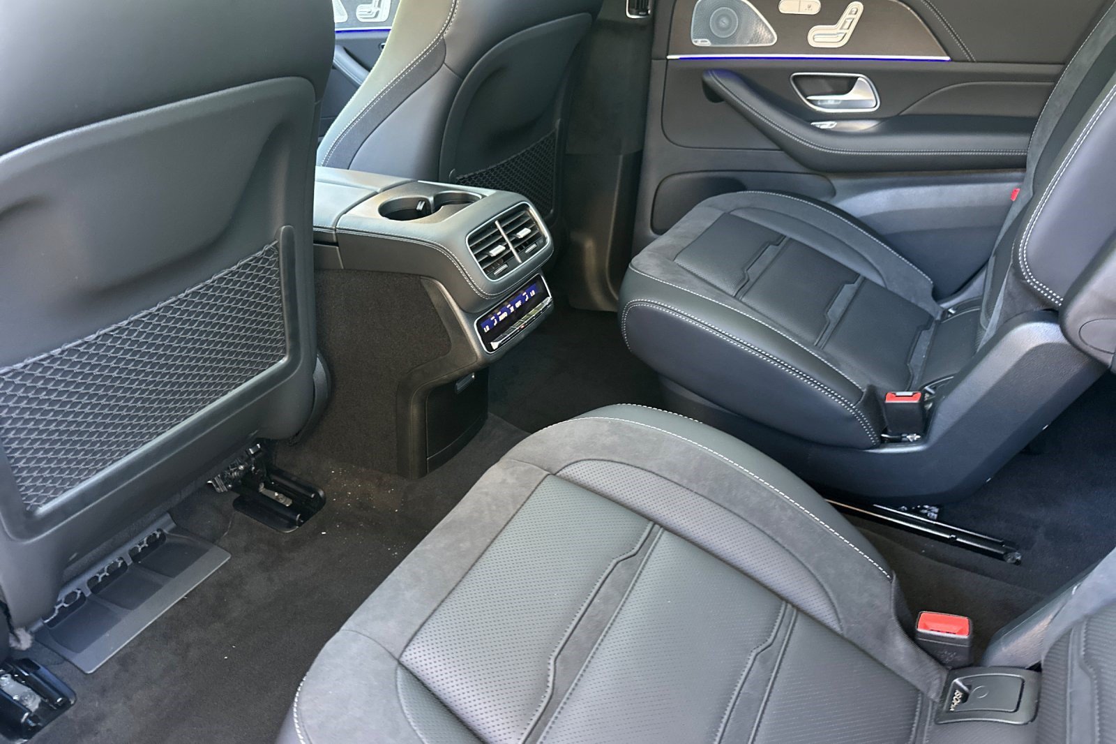 New 2026 Mercedes-Benz GLS 63 AMG 4MATIC image 28