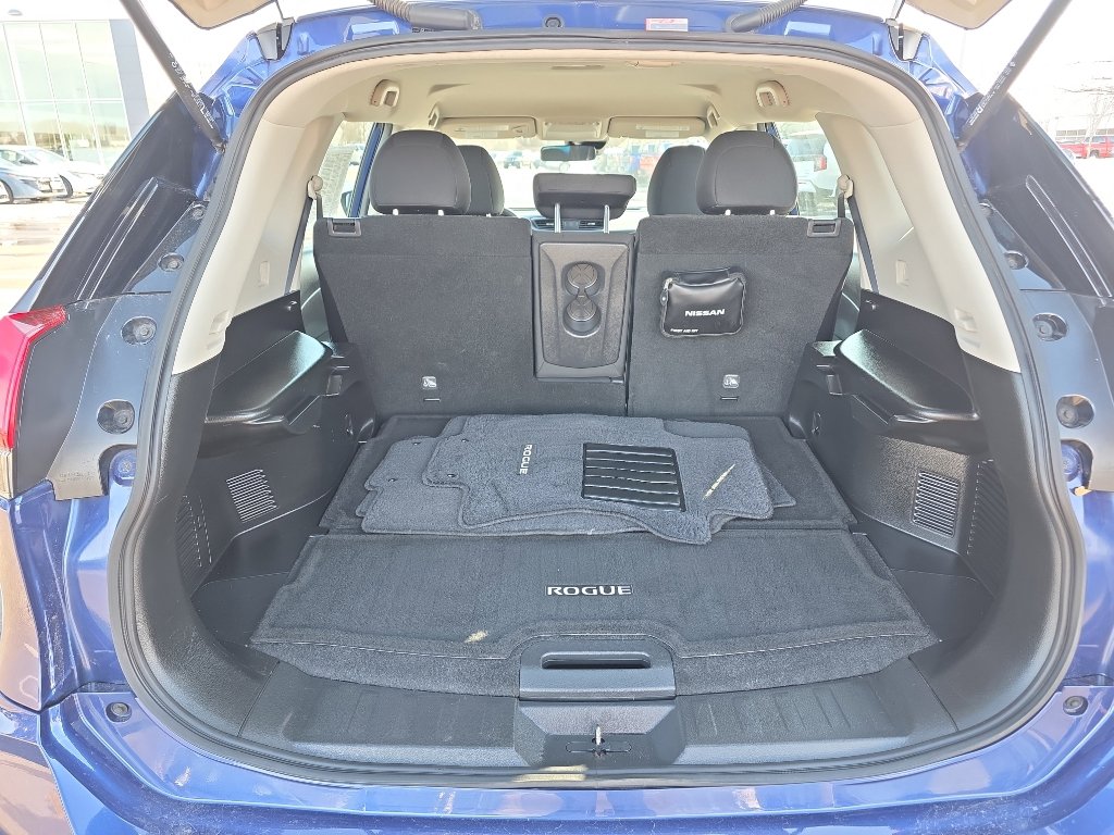 Used 2019 Nissan Rogue S image 9