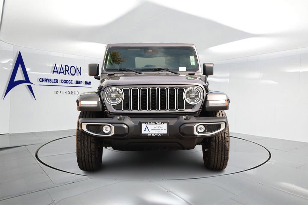 Used 2025 Jeep Wrangler Unlimited Sahara w/ Safety Group AWD/4WD image 4