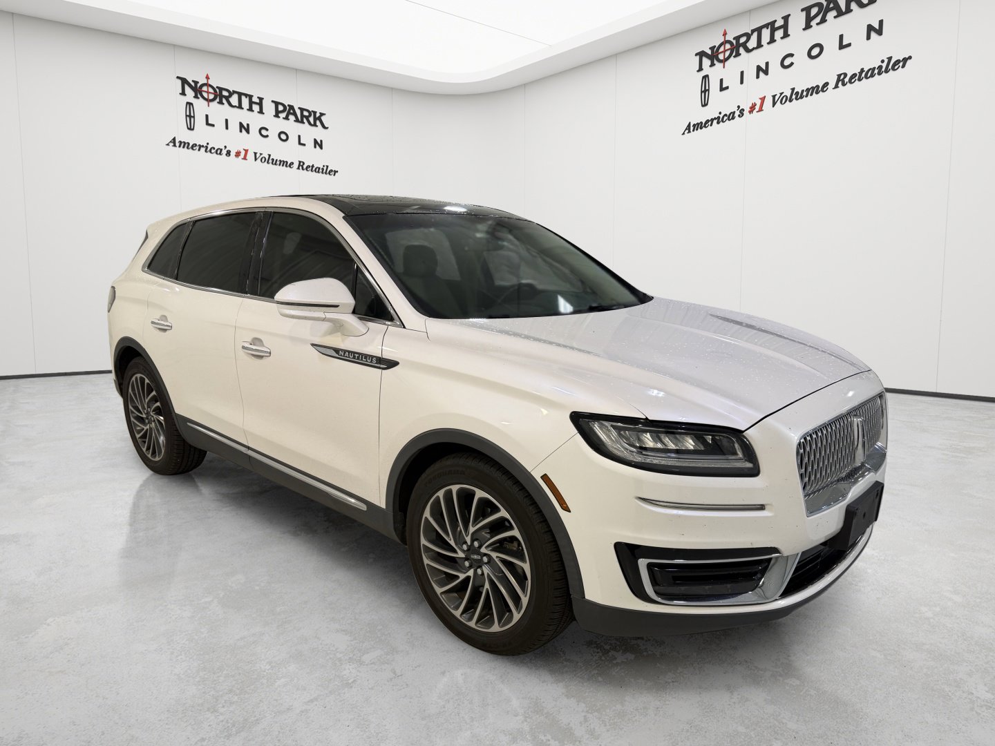 Used 2019 Lincoln Nautilus Reserve w/ Driver Assistance Package FWD image 7