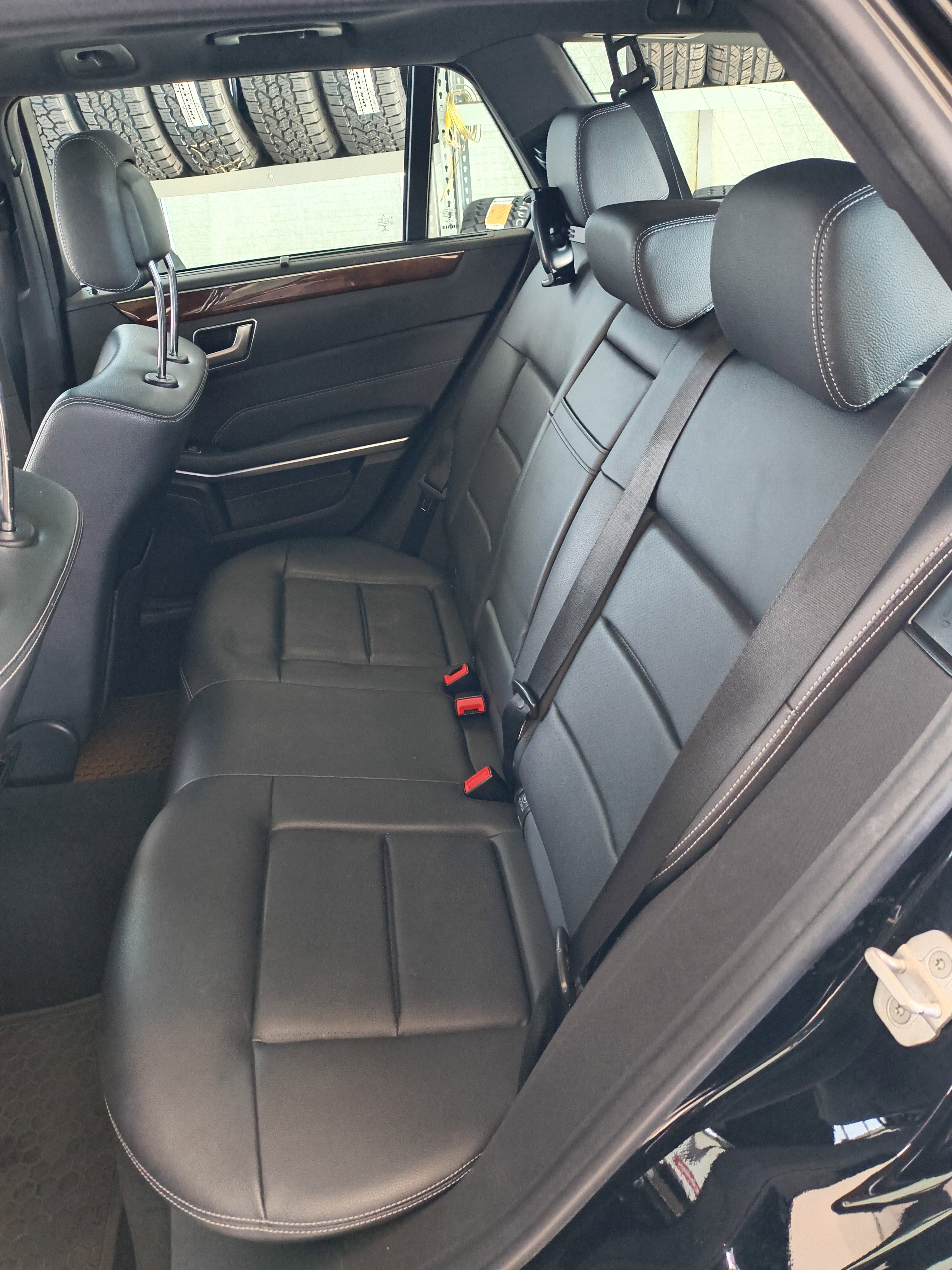 Used 2016 Mercedes-Benz E 350 4MATIC Wagon image 28