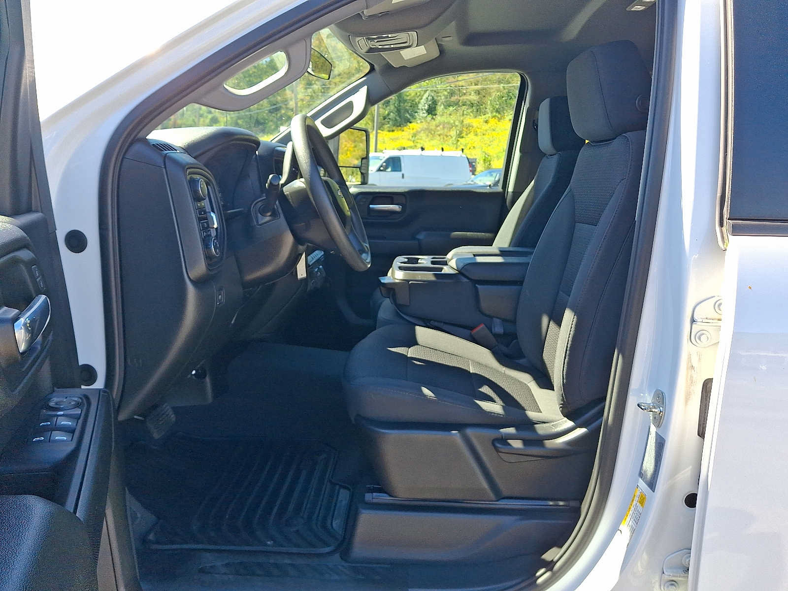 Used 2023 Chevrolet Silverado 2500 Custom w/ Custom Convenience Package AWD/4WD image 13