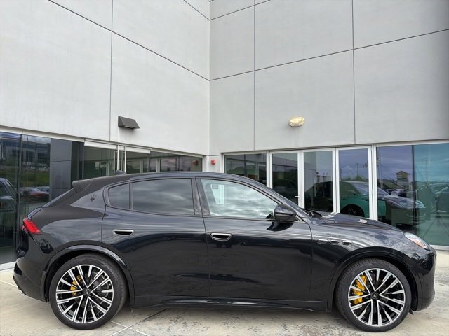 Certified 2023 Maserati Grecale Modena image 9