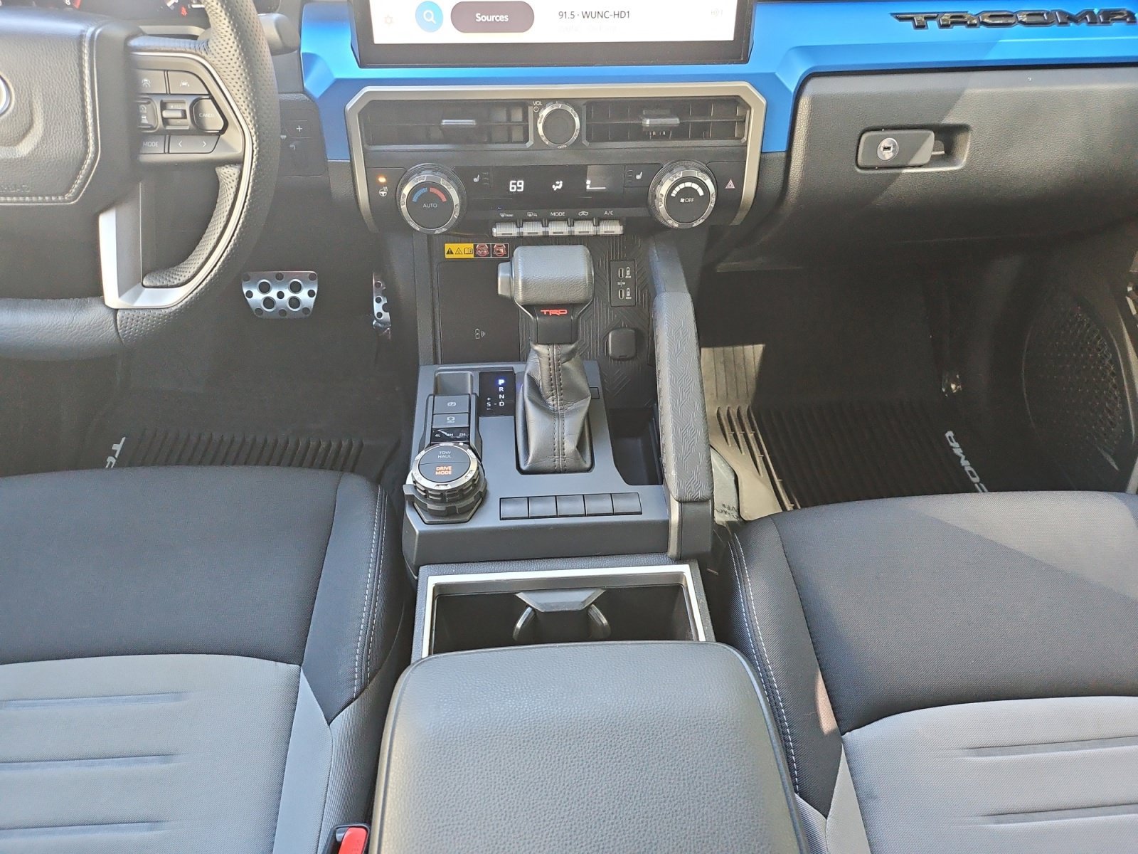 Used 2024 Toyota Tacoma TRD Sport w/ TRD Sport Upgrade Package AWD/4WD image 31