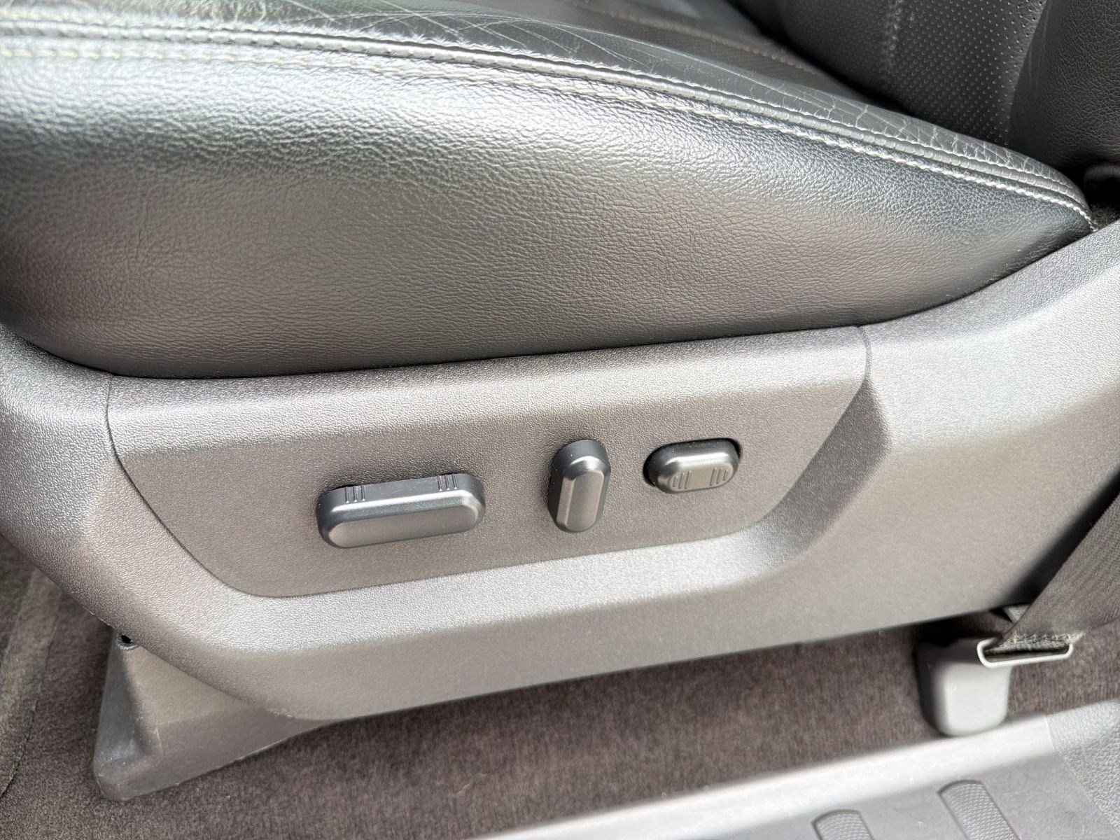 Used 2016 Ford F250 Lariat w/ Lariat Ultimate Package image 13