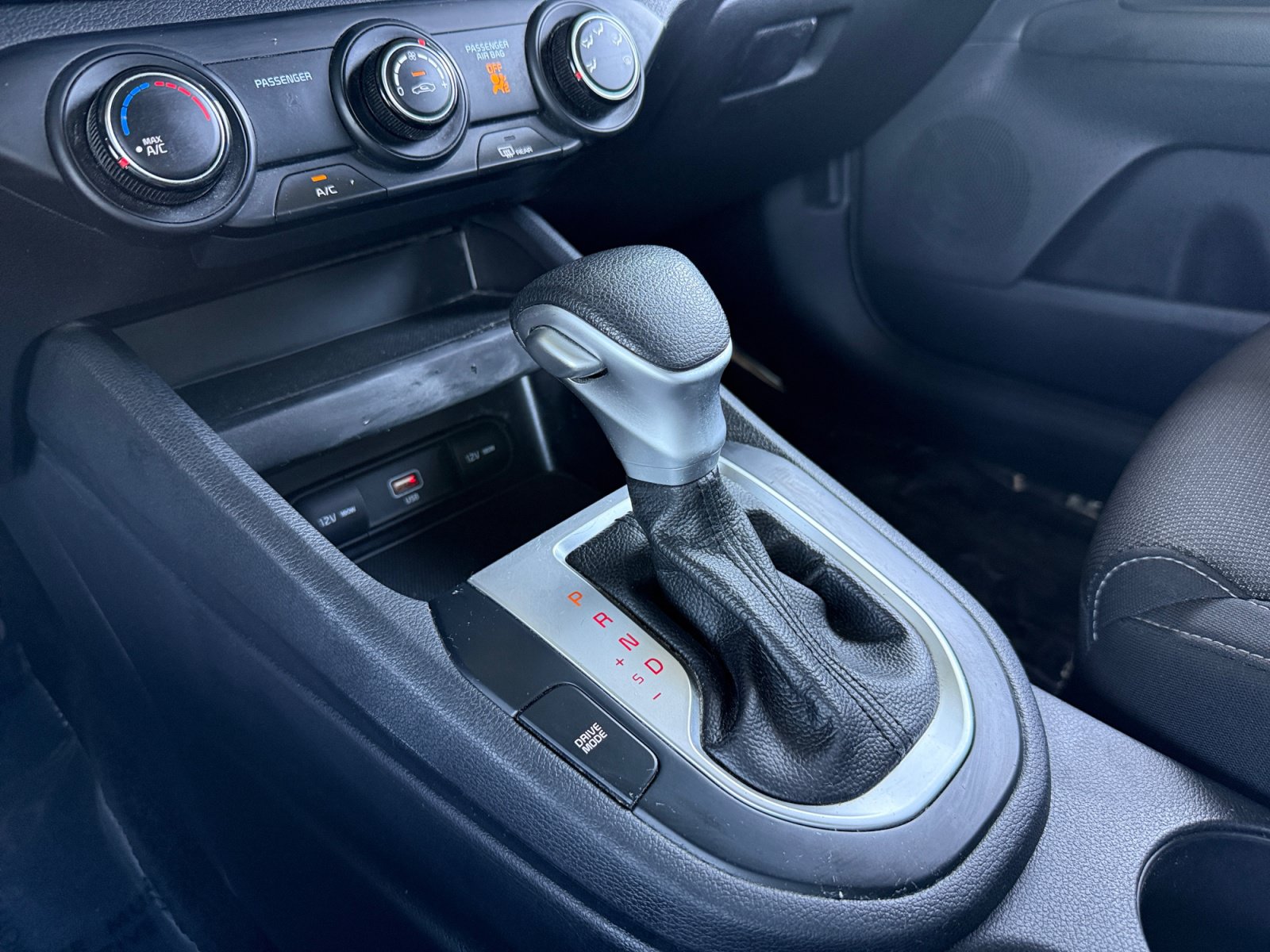 Used 2022 Kia Forte LXS FWD image 18