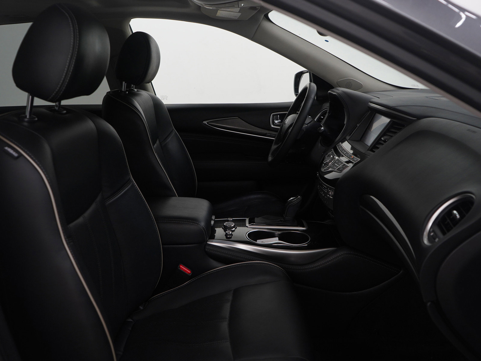 Used 2019 INFINITI QX60 Luxe w/ Essential Package image 12