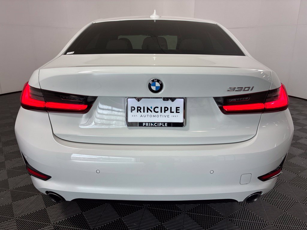 Used 2021 BMW 330i Sedan w/ Convenience Package RWD image 6