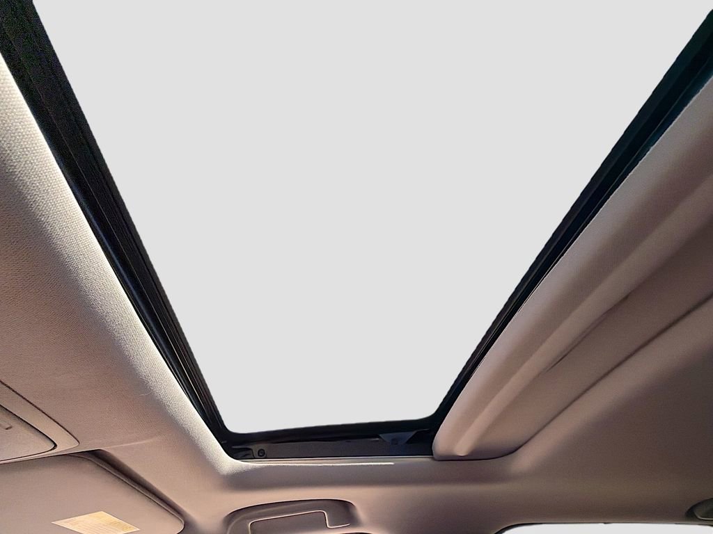 Used 2021 Honda CR-V Touring image 11