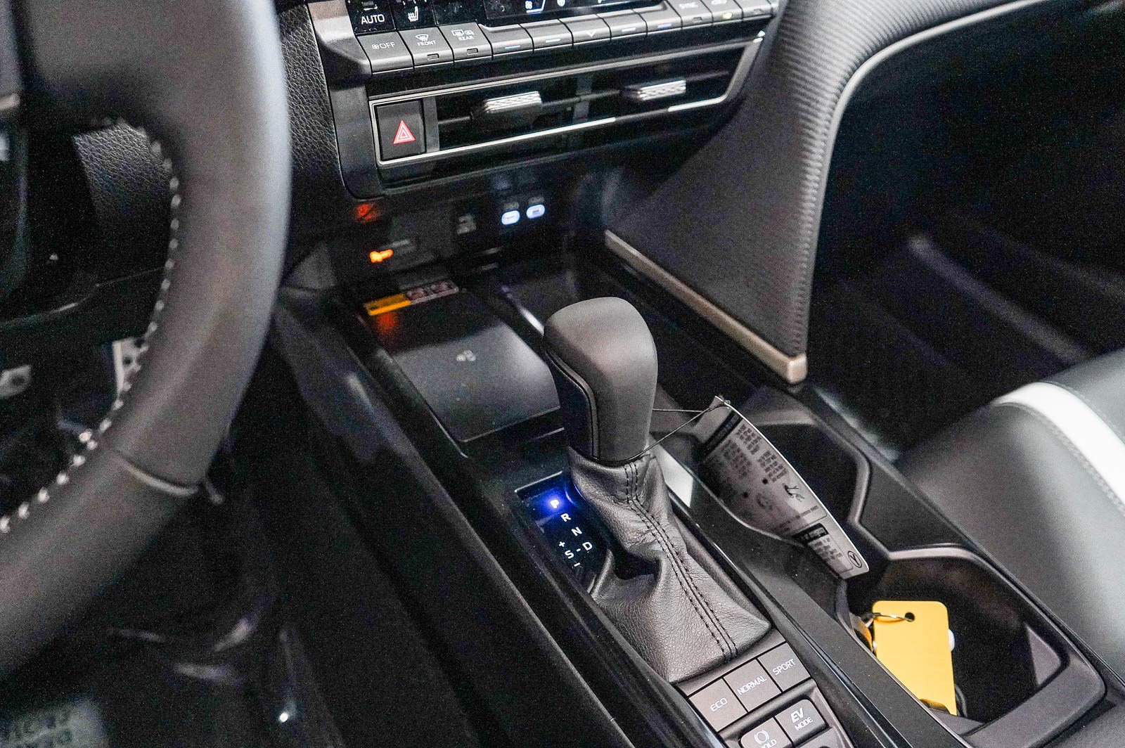 New 2026 Toyota Camry SE FWD image 24