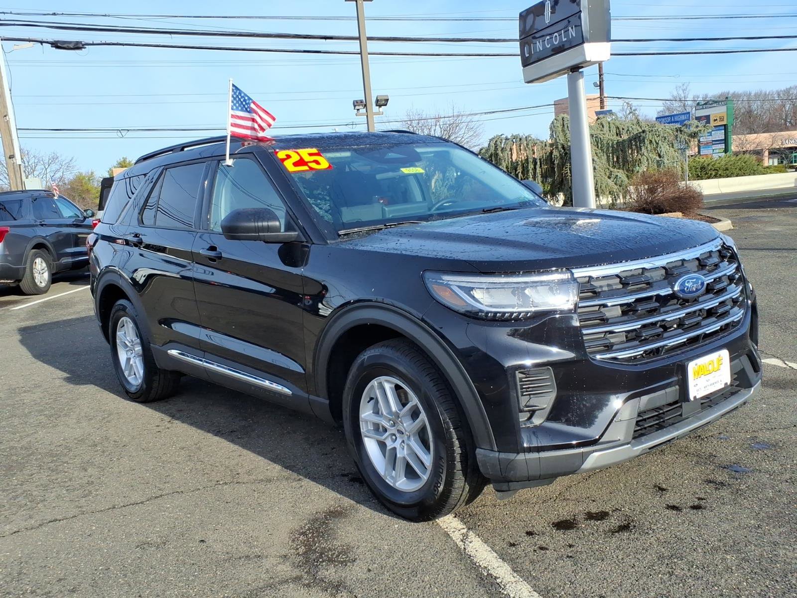 Used 2025 Ford Explorer Active