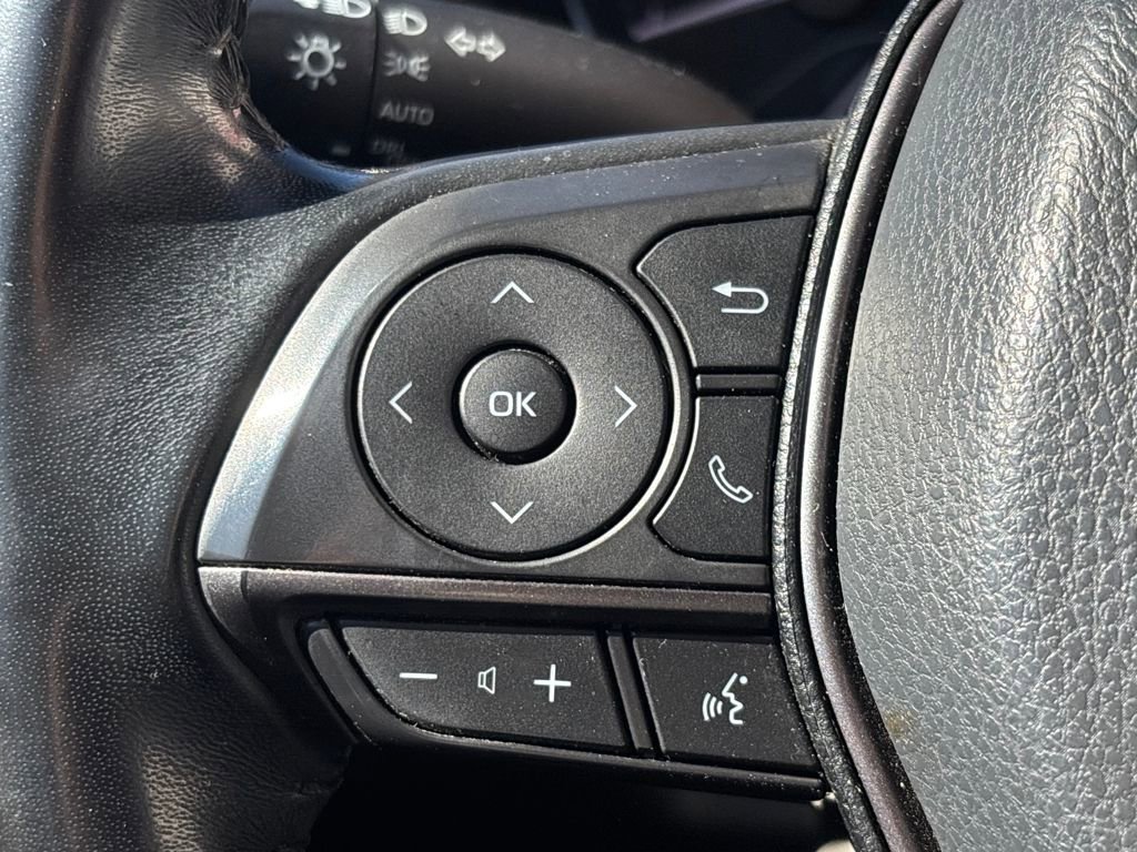 Used 2021 Toyota Camry SE image 17