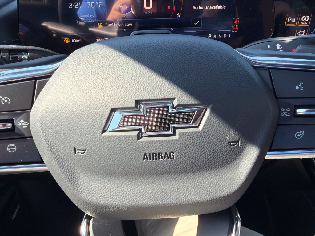 New 2027 Chevrolet Traverse Z71 w/ Enhanced Driving Package AWD/4WD image 23