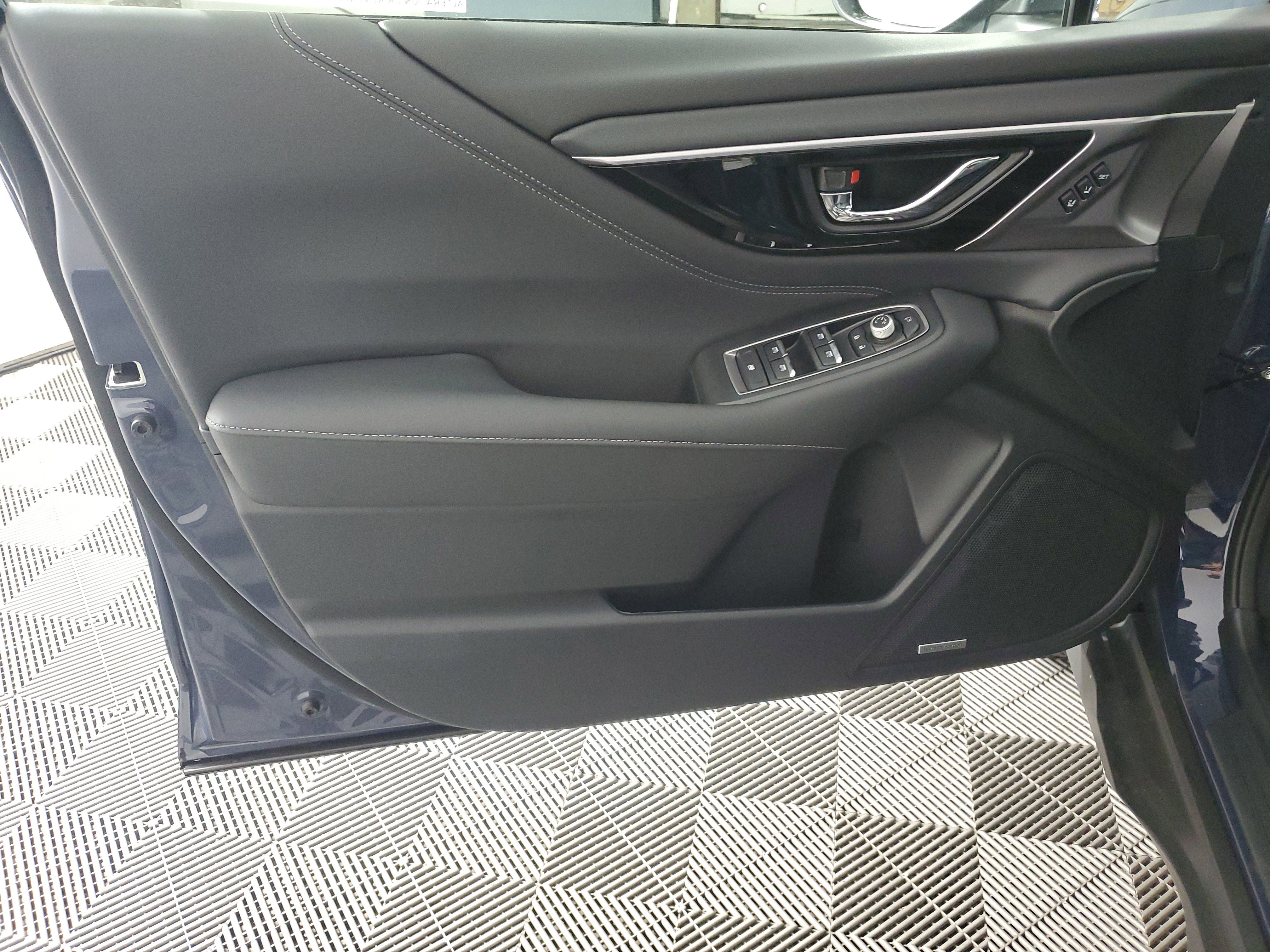 New 2025 Subaru Outback Touring XT image 27