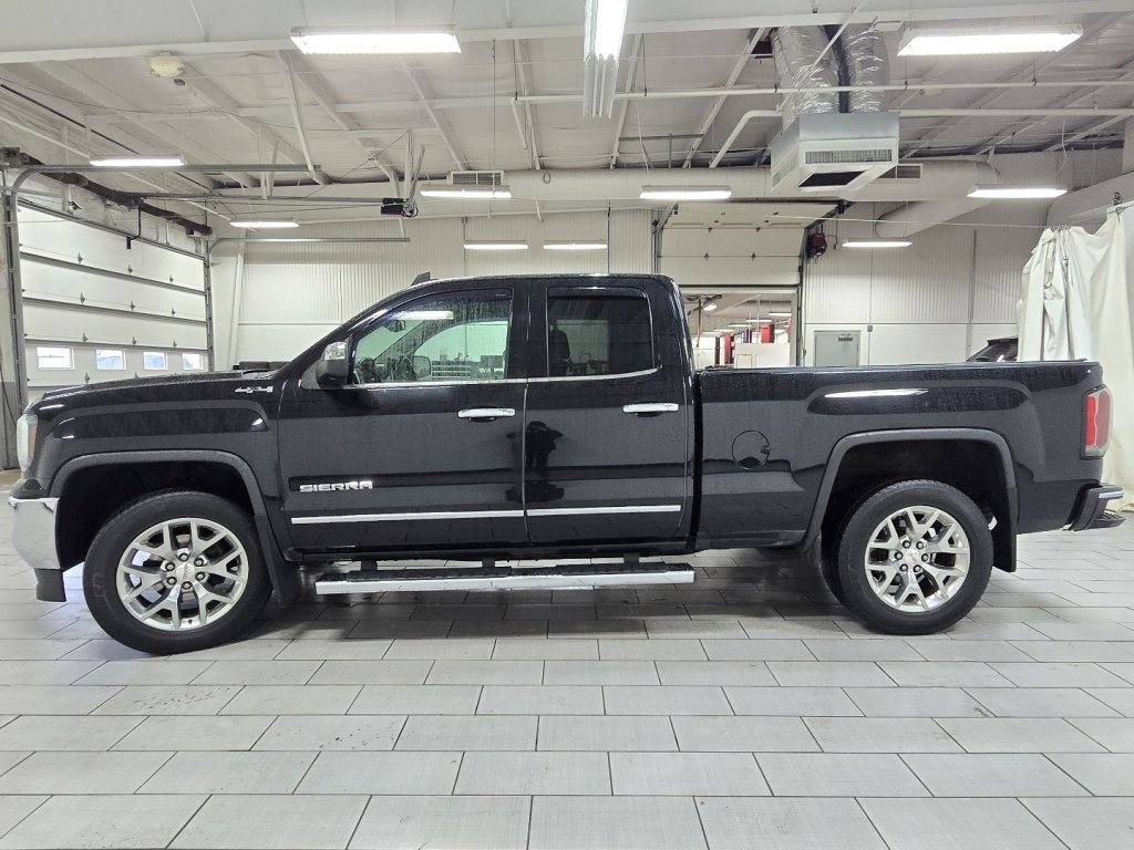 Used 2017 GMC Sierra 1500 SLT w/ SLT Premium Package image 14