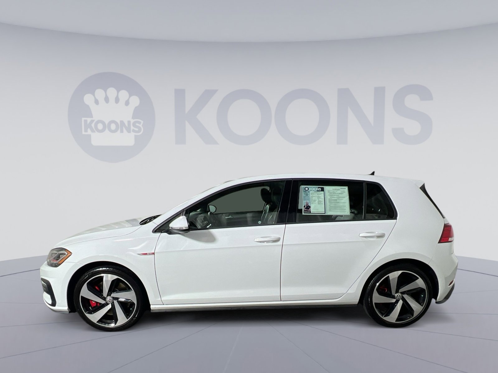 Used 2019 Volkswagen GTI SE image 2